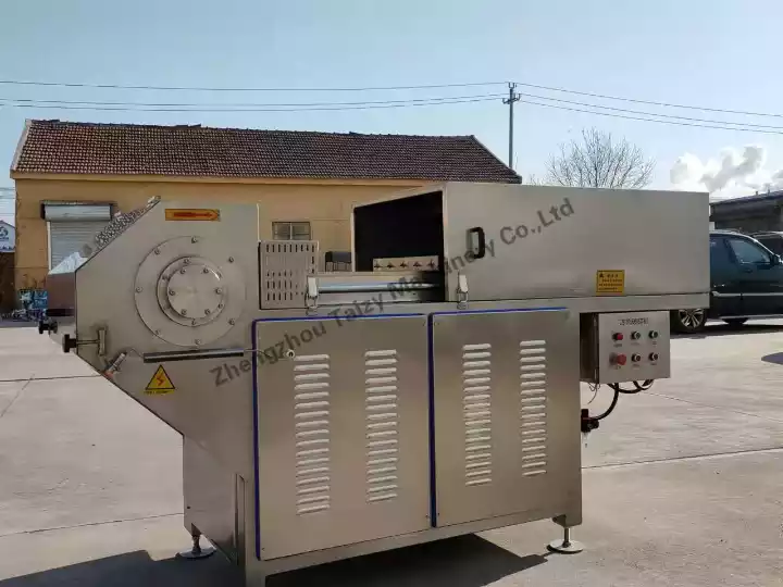 Frozen meat cutting machine