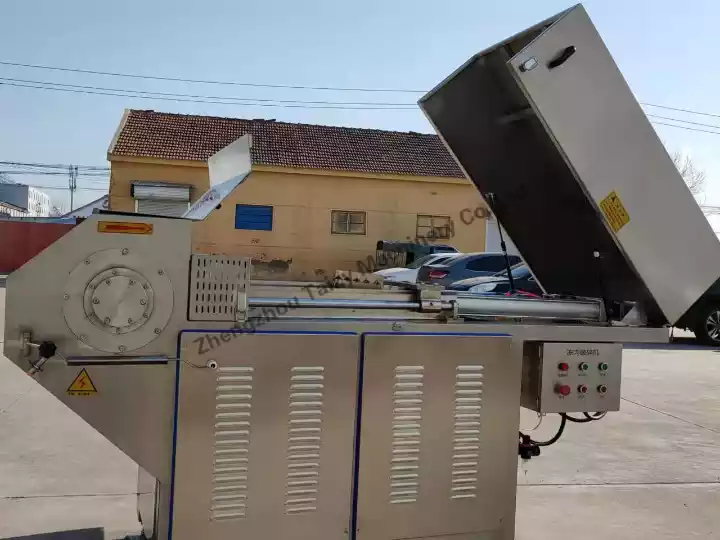 Machine à découper la viande surgelée