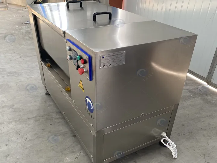 Meat mixer for stuffing