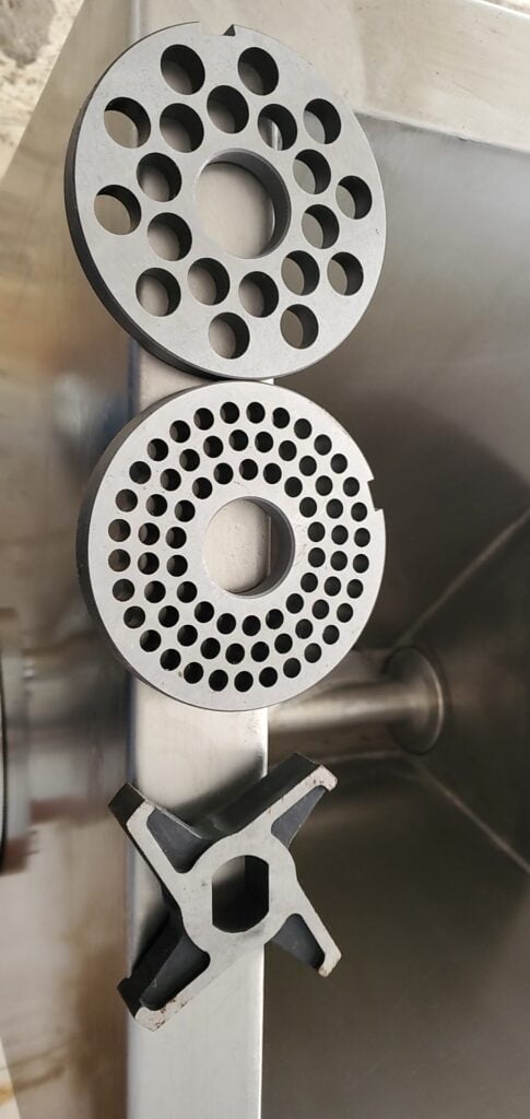 Frozen Meat Grinder | Meat Mincer 4 Frozen meat grinder