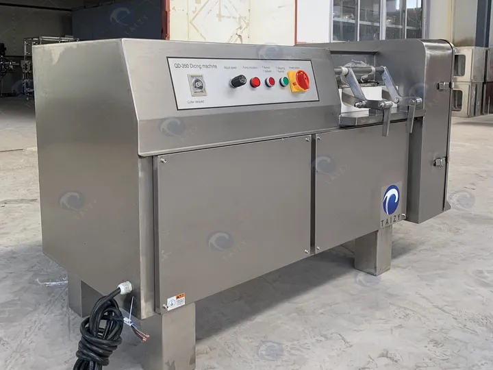 Регулируемая машина для нарезки мяса