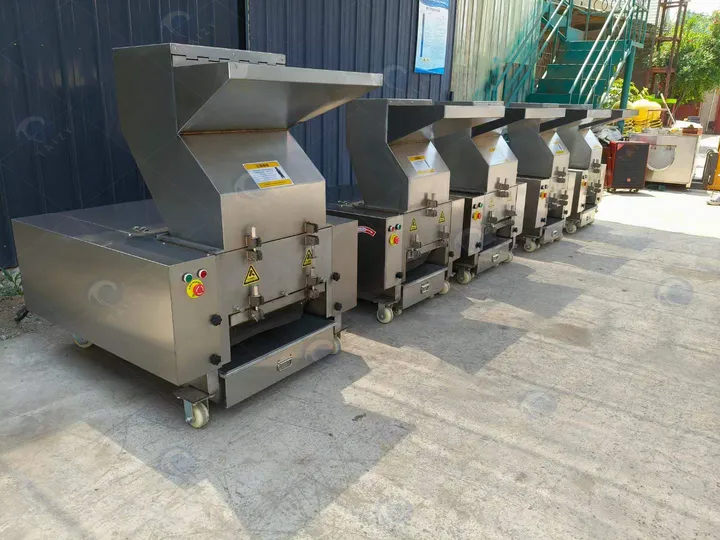 Bone crushing machine