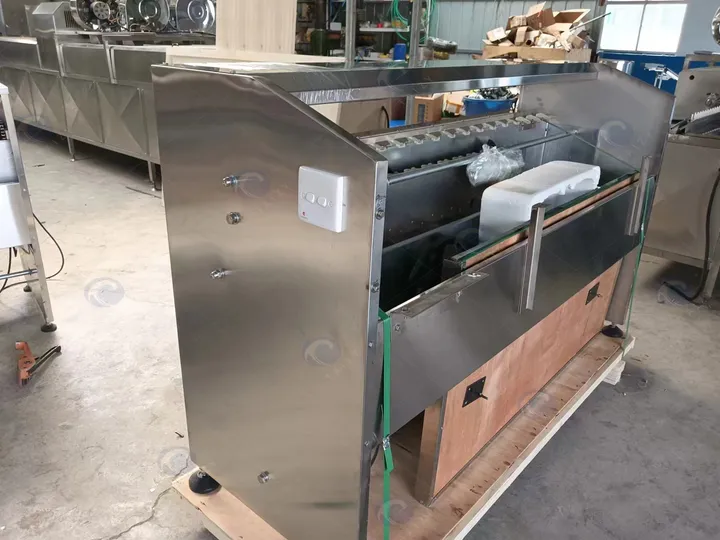 Egg grading machine packaging