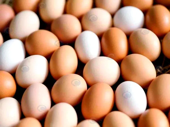 Ungraded eggs