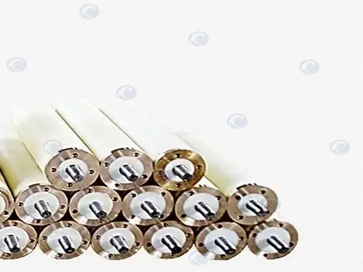 Durable skewer feeding device