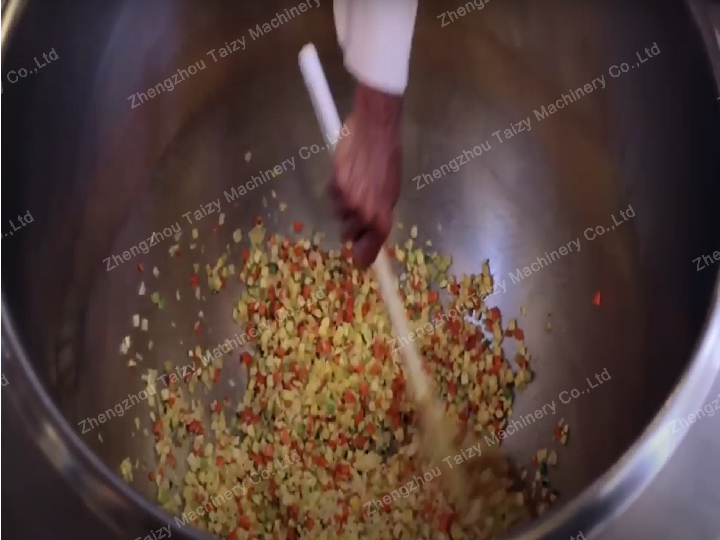 Jacketed pot stir-fry