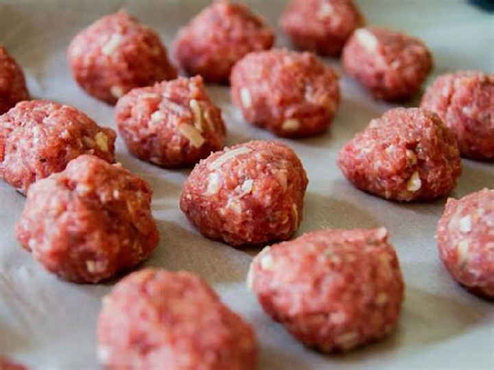 Making meatballs