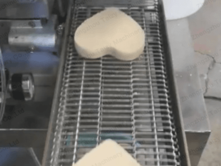 Burger Meat Patty-Making Machine | Meatloaf Forming Machine 12 Heart shape meat patty