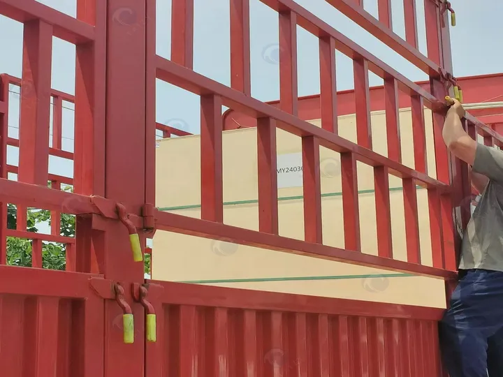 The Bone Crusher Machine has been shipped to France