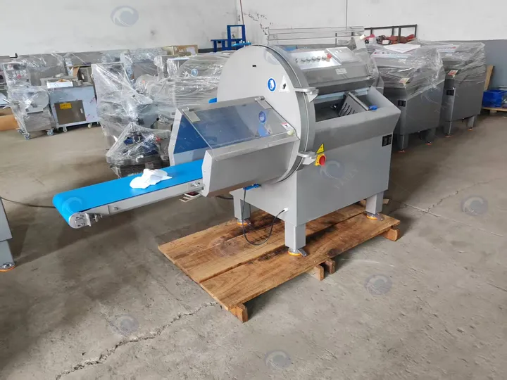 Automatic rib cutting machine